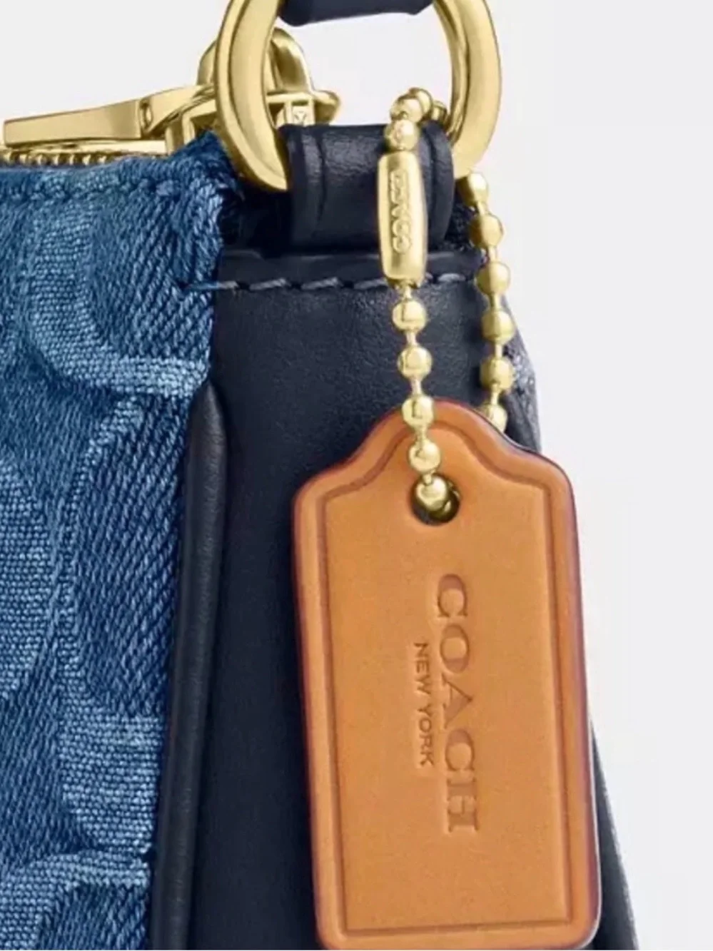 Coach Denim Signature nolita 19